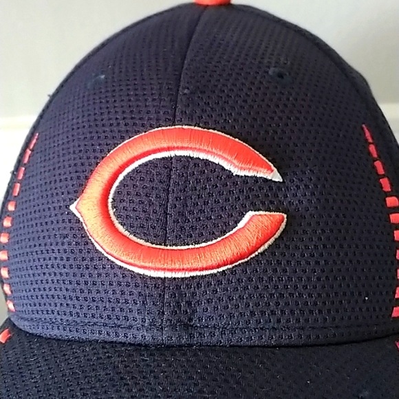 New Era Men's NFL Chicago Bears Sideline 9Forty Navy GSH Snapback Hat - Picture 2 of 11